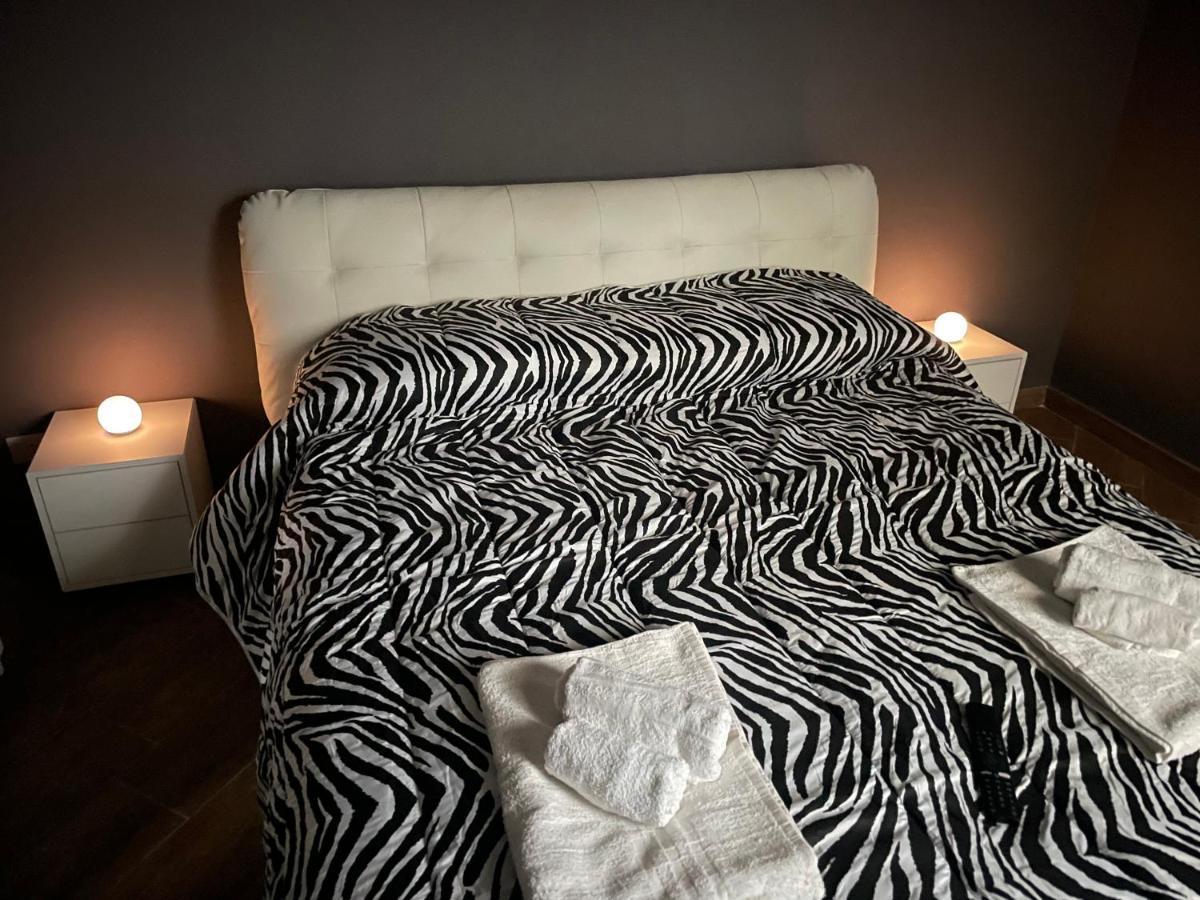 B&B Miramare Suite Borgo Tarente Buitenkant foto