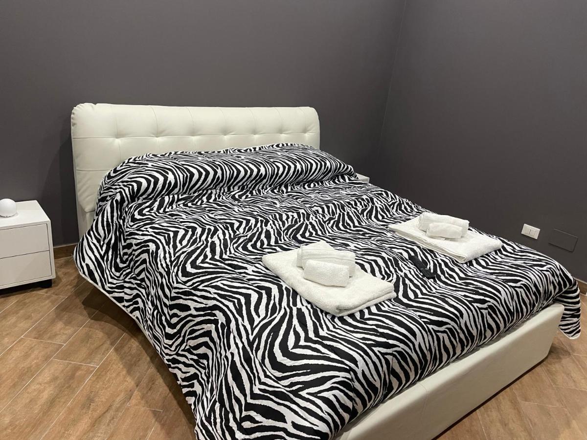 B&B Miramare Suite Borgo Tarente Buitenkant foto