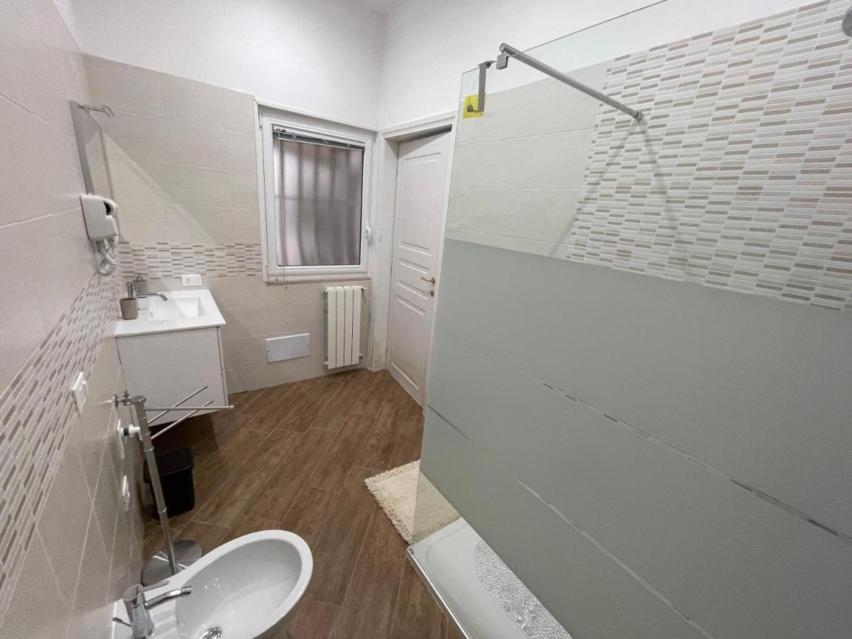 B&B Miramare Suite Borgo Tarente Buitenkant foto