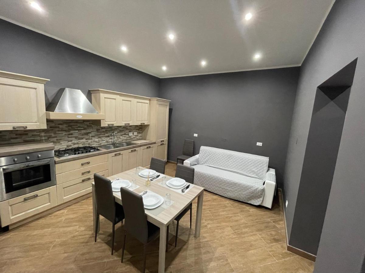 B&B Miramare Suite Borgo Tarente Buitenkant foto