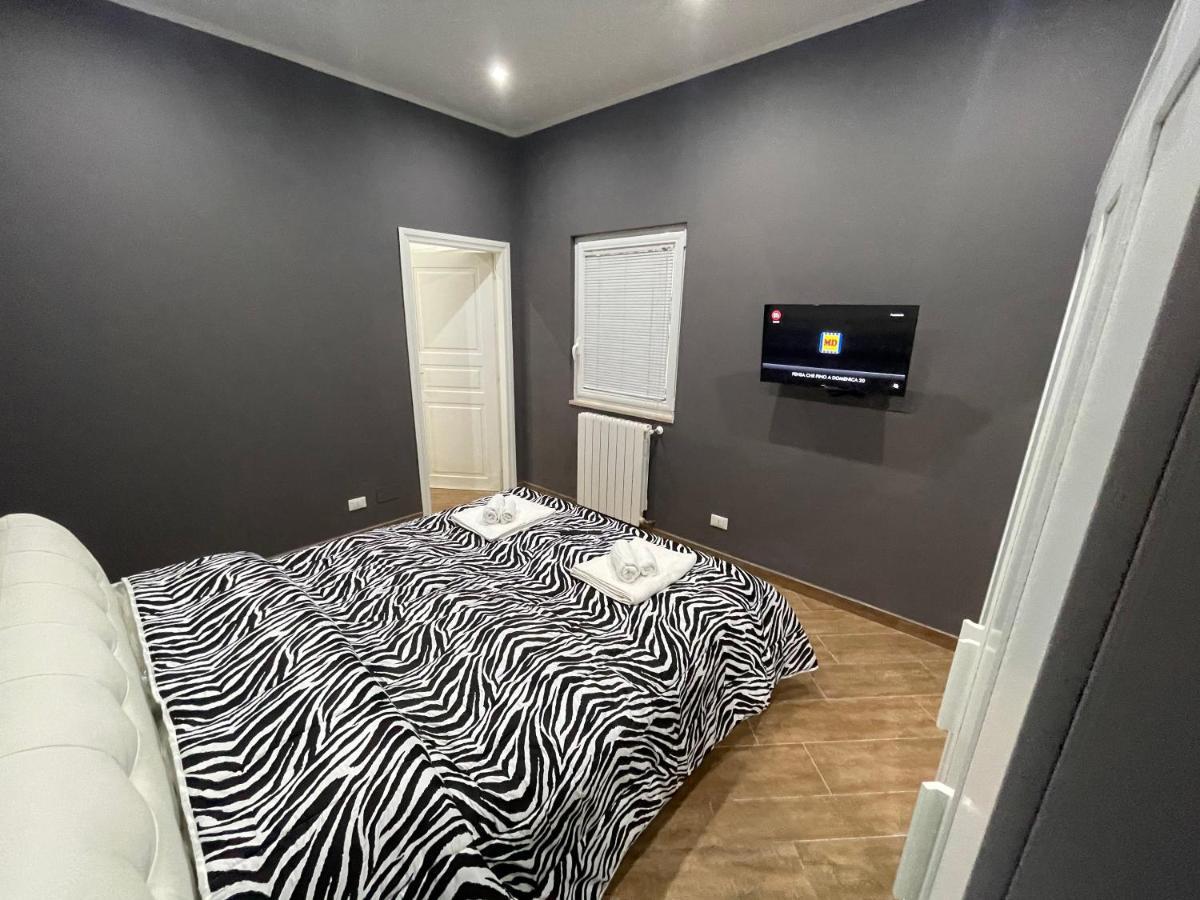 B&B Miramare Suite Borgo Tarente Buitenkant foto