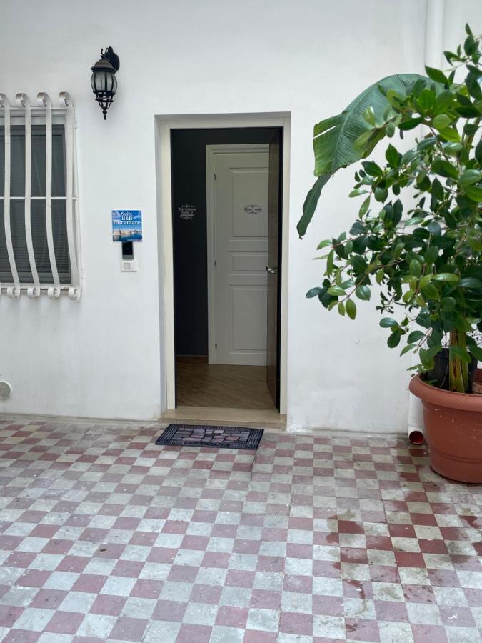 B&B Miramare Suite Borgo Tarente Buitenkant foto
