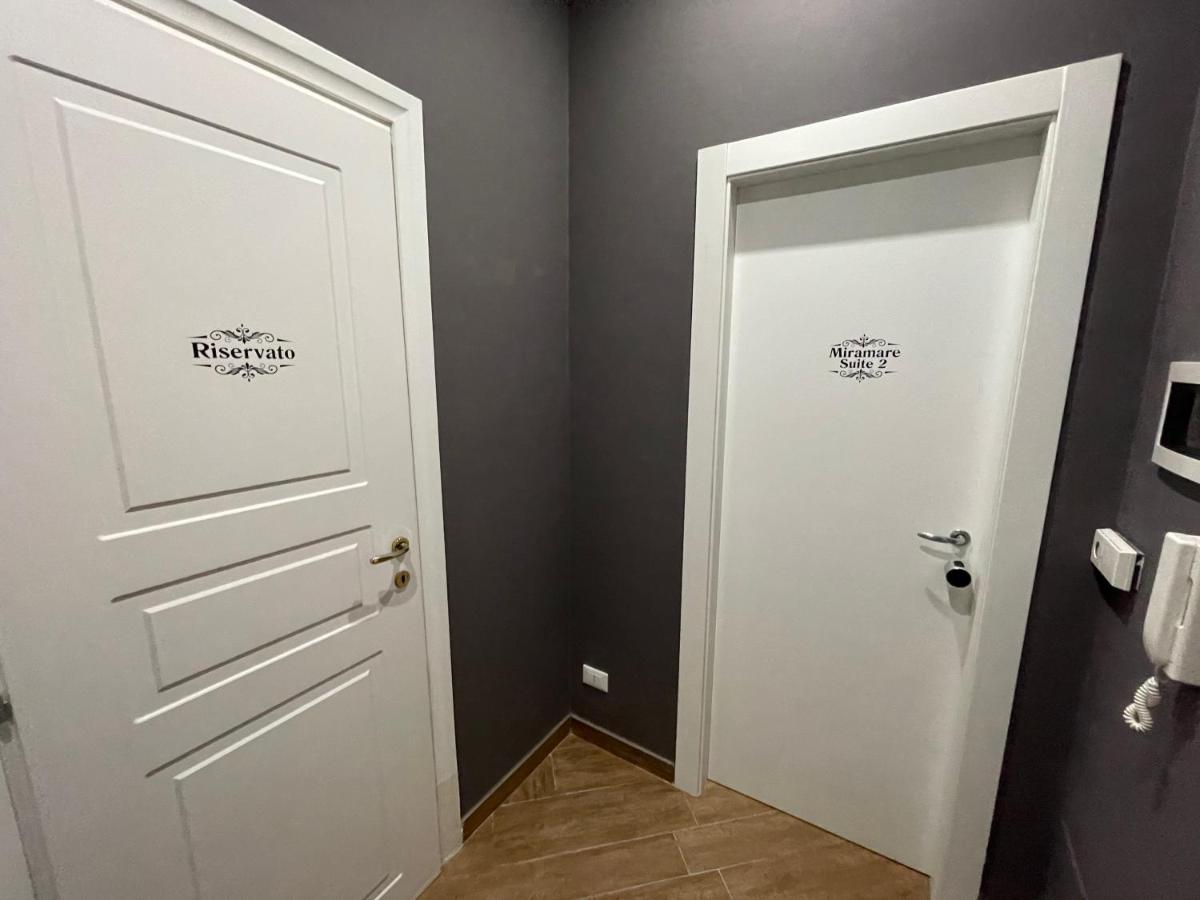 B&B Miramare Suite Borgo Tarente Buitenkant foto